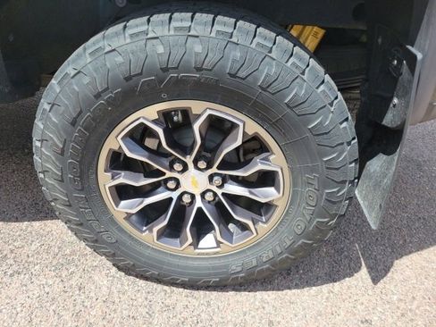 Used 2018 Chevrolet Colorado ZR2 AWD/4WD image 9