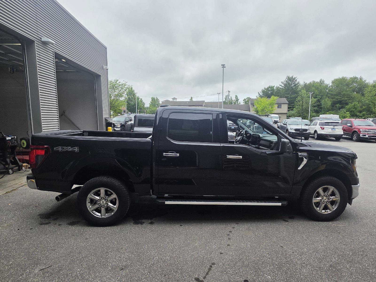 Used 2025 Ford F150 XLT w/ Equipment Group 301A Standard AWD/4WD image 2