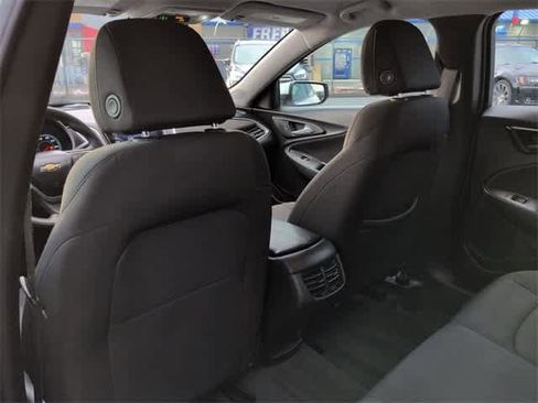 Used 2023 Chevrolet Malibu LT image 18