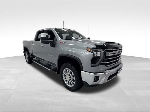 Certified 2024 Chevrolet Silverado 2500 LTZ w/ LTZ Premium Package image 7