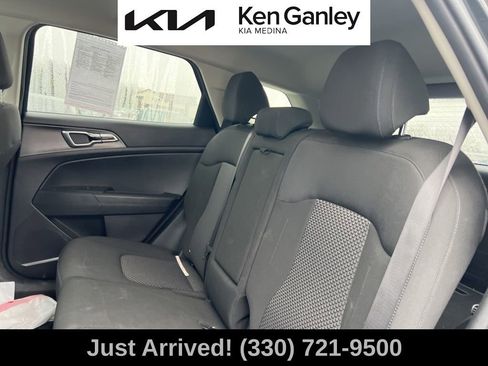 Certified 2023 Kia Sportage LX image 10