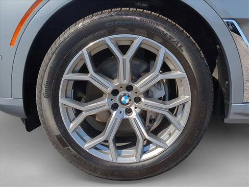 Used 2024 BMW X7 xDrive40i AWD/4WD image 23