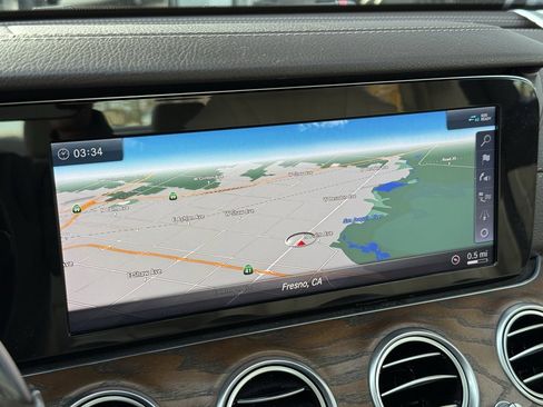 Used 2018 Mercedes-Benz E 300 image 6