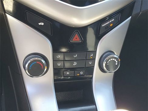 Used 2015 Chevrolet Cruze LS image 24