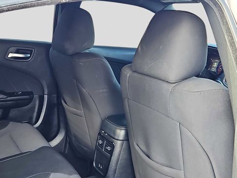 Used 2022 Dodge Charger SXT w/ Blacktop Package image 15