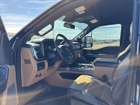 Used 2025 Ford F250 Lariat w/ Tremor Off-Road Package image 9
