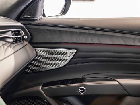 New 2025 Maserati Grecale Modena image 23