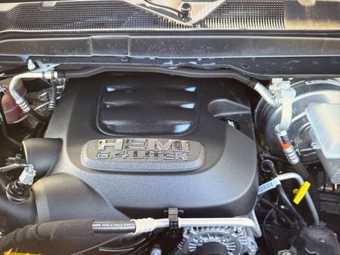 Used 2024 RAM 2500 Big Horn w/ Safety Group image 27