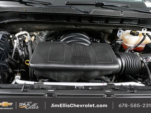 Used 2024 Chevrolet Suburban LT image 37