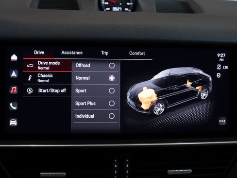 Certified 2023 Porsche Cayenne Coupe image 19