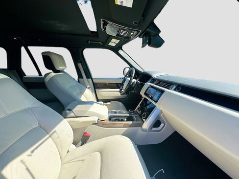 Used 2019 Land Rover Range Rover HSE image 31