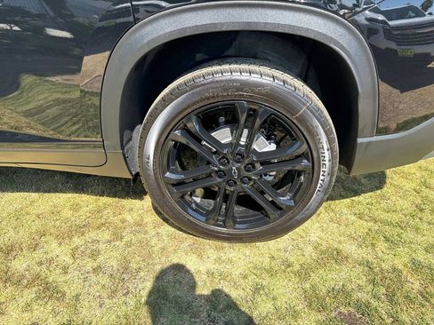 New 2026 Chevrolet Traverse LT w/ Driver Confidence Package image 8