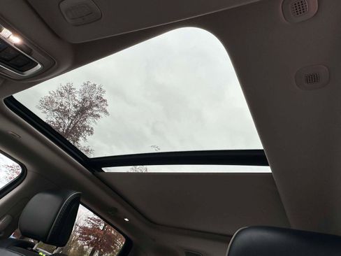 Used 2022 RAM 1500 Laramie image 18