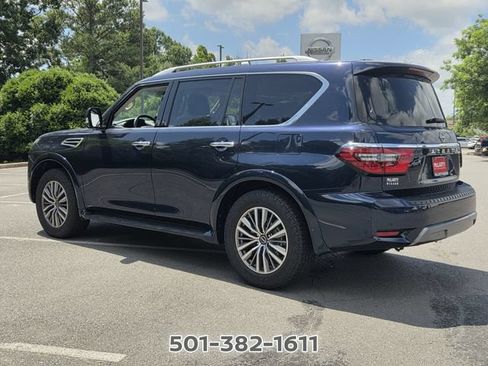 Used 2024 Nissan Armada SL w/ Captain's Chairs Package RWD image 3