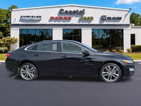 Used 2024 Chevrolet Malibu LT FWD image 3