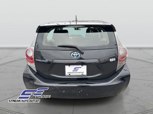 Used 2012 Toyota Prius C Four image 6