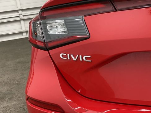 Used 2022 Honda Civic EX-L image 10