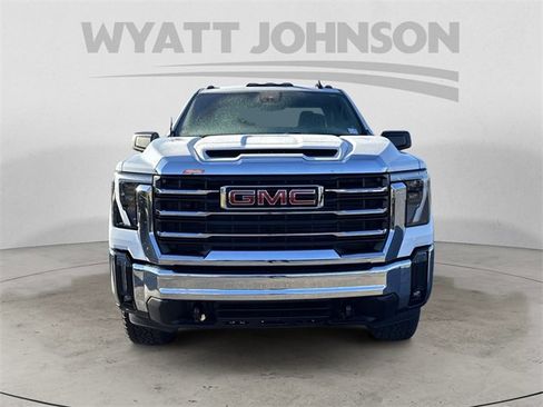 Used 2024 GMC Sierra 2500 SLE w/ SLE Value Package; image 8