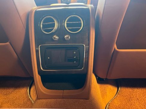 Used 2015 Bentley Flying Spur V8 AWD/4WD image 18