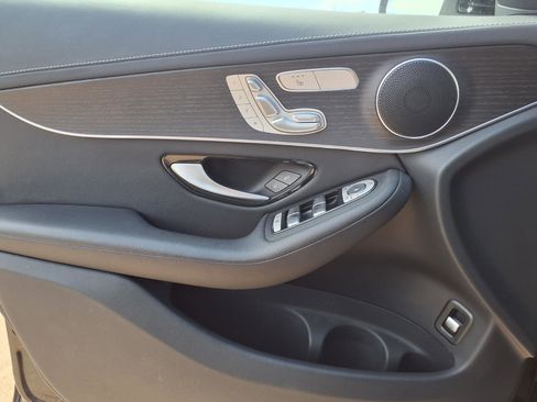 Used 2023 Mercedes-Benz GLC 300 4MATIC Coupe image 20