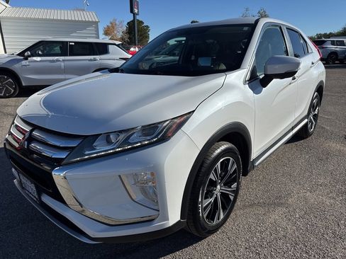 Used 2019 Mitsubishi Eclipse Cross SEL image 3