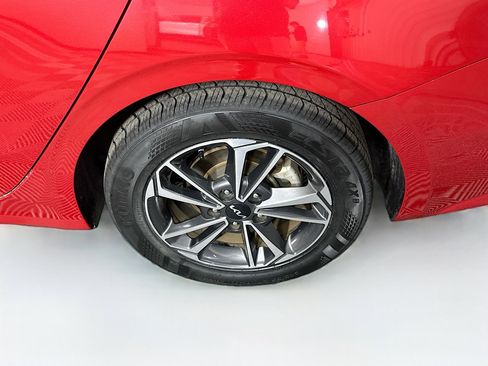 Used 2024 Kia Forte LXS image 11