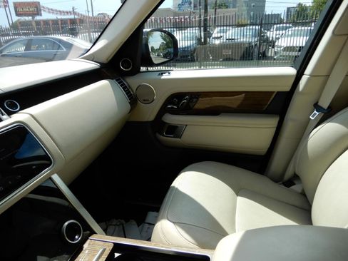 Used 2019 Land Rover Range Rover HSE AWD/4WD image 15