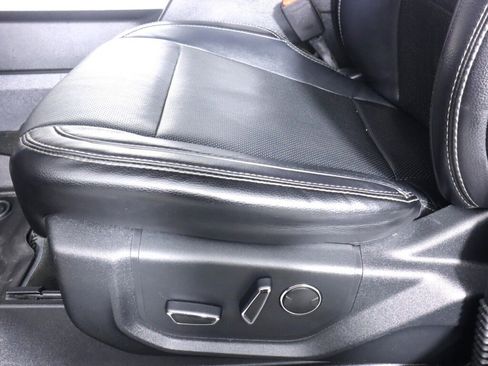 Used 2017 Ford F250 Lariat w/ FX4 Off-Road Package image 34