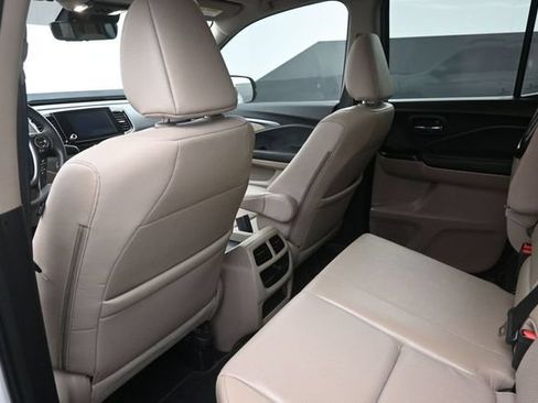 Used 2022 Honda Ridgeline RTL-E image 2