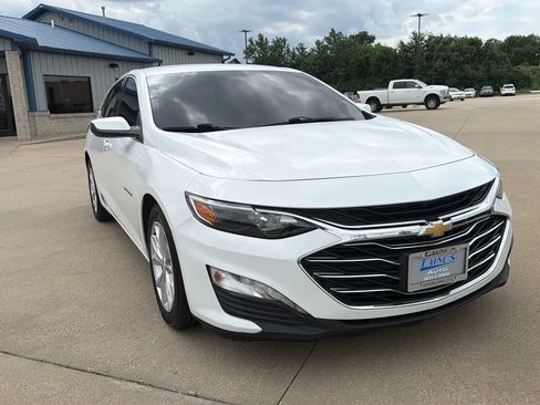 Used 2020 Chevrolet Malibu LT FWD image 22