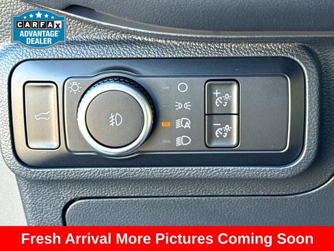 Used 2025 Ford Explorer ST-Line w/ Premium Package image 16