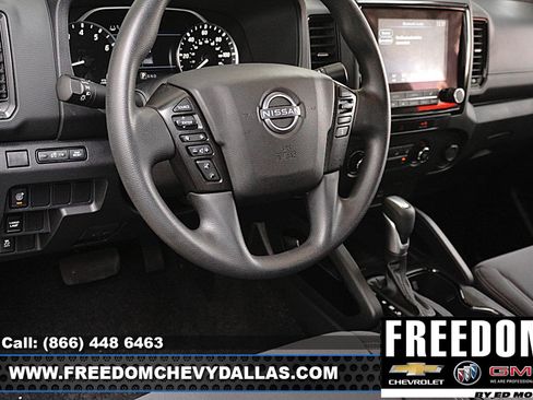 Used 2023 Nissan Frontier SV w/ Midnight Edition Package RWD image 20
