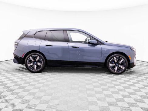 Used 2024 BMW iX xDrive50 w/ Premium Package AWD/4WD image 6