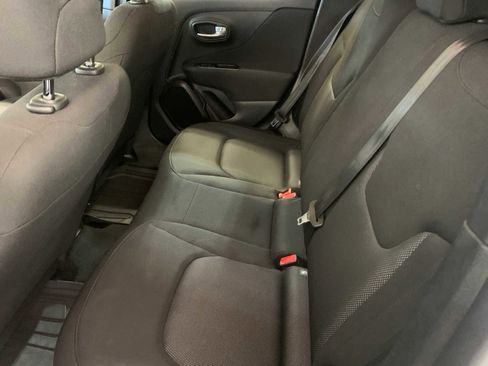 Used 2019 Jeep Renegade Sport image 5