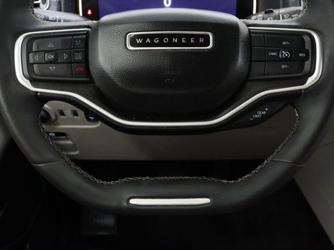 Used 2023 Jeep Wagoneer 2WD w/ Premium Group I image 27
