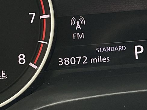 Used 2025 Nissan Rogue SV FWD image 42