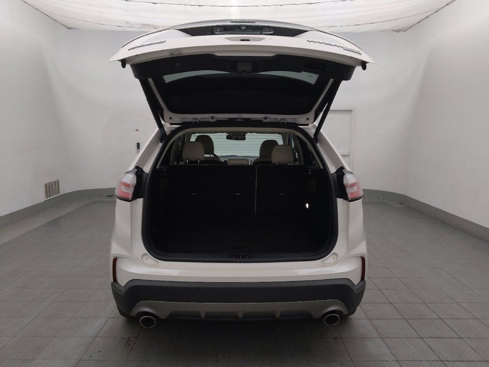 Used 2019 Ford Edge Titanium FWD image 29