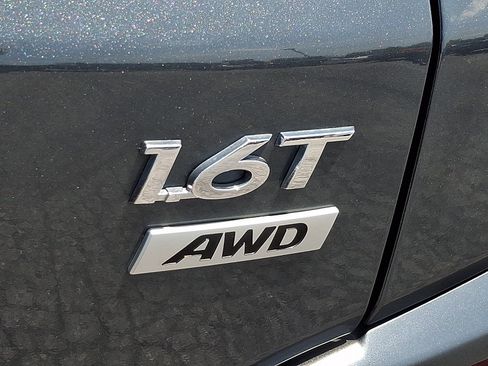 Used 2020 Hyundai Kona Limited AWD/4WD image 32