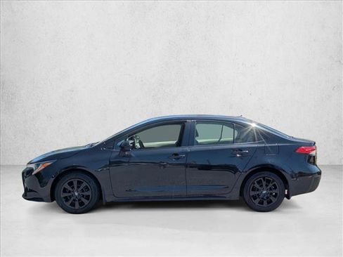 Used 2022 Toyota Corolla LE FWD image 9