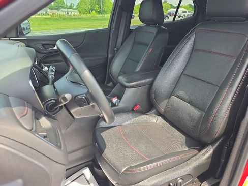 Used 2024 Chevrolet Equinox RS w/ RS Leather Package AWD/4WD image 17
