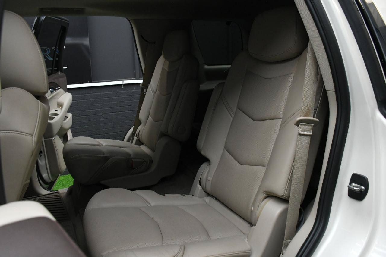 Used 2015 Cadillac Escalade Premium AWD/4WD image 32