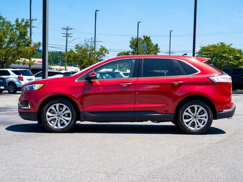 Used 2024 Ford Edge Titanium AWD/4WD image 4