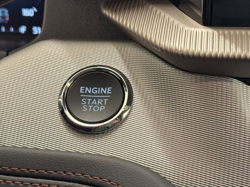 New 2026 Ford Explorer Active w/ Active Comfort Package image 32