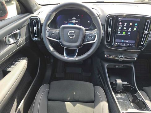 Certified 2023 Volvo C40 P8 Recharge Plus w/ Climate Package AWD/4WD image 18
