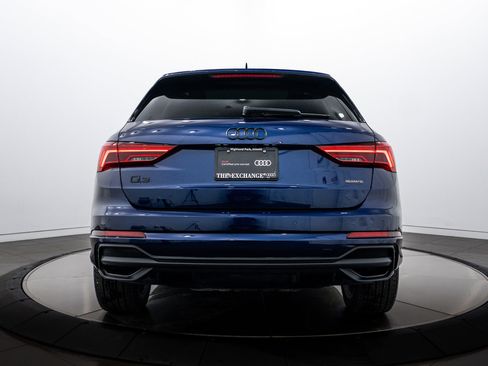 Certified 2025 Audi Q3 2.0T Premium w/ Convenience Package image 21