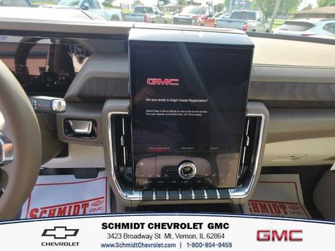 New 2026 GMC Yukon Denali w/ Advanced Technology Package AWD/4WD image 18