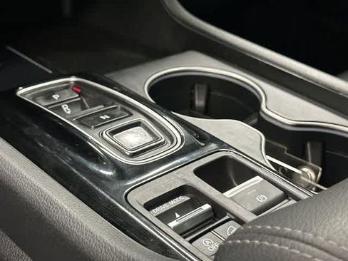 Used 2023 Honda Pilot Elite image 25