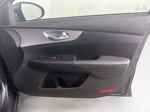 Used 2024 Kia Forte LXS image 31