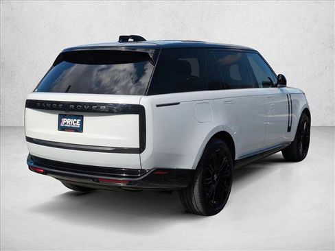 Used 2025 Land Rover Range Rover Long Wheelbase SE image 5