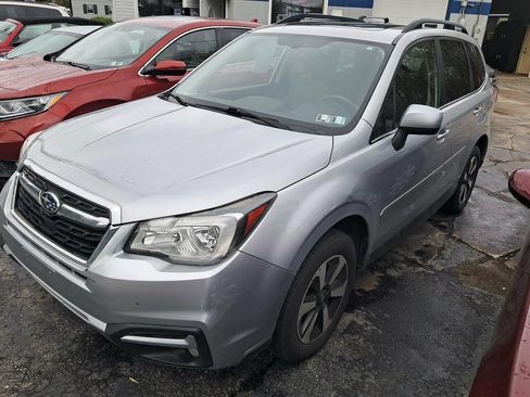 Used 2017 Subaru Forester 2.5i Limited image 2